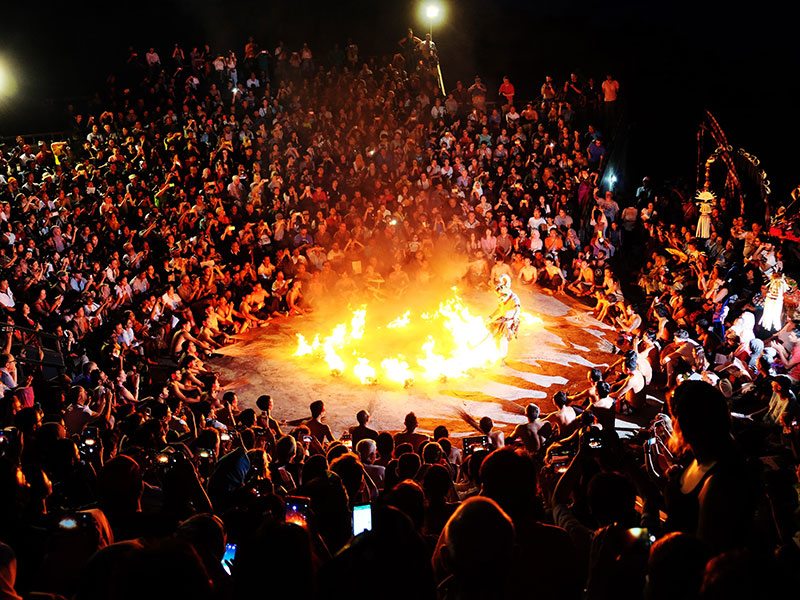 kecak & fire dance